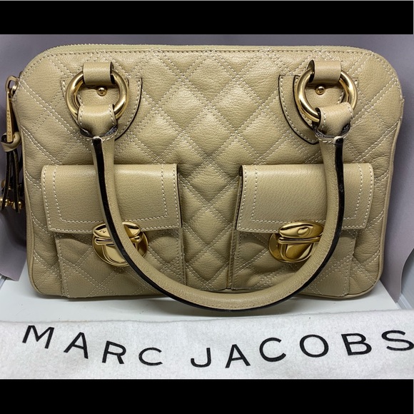 Marc Jacobs Handbags - Marc Jacobs Blake handbag tan brown canvas lining